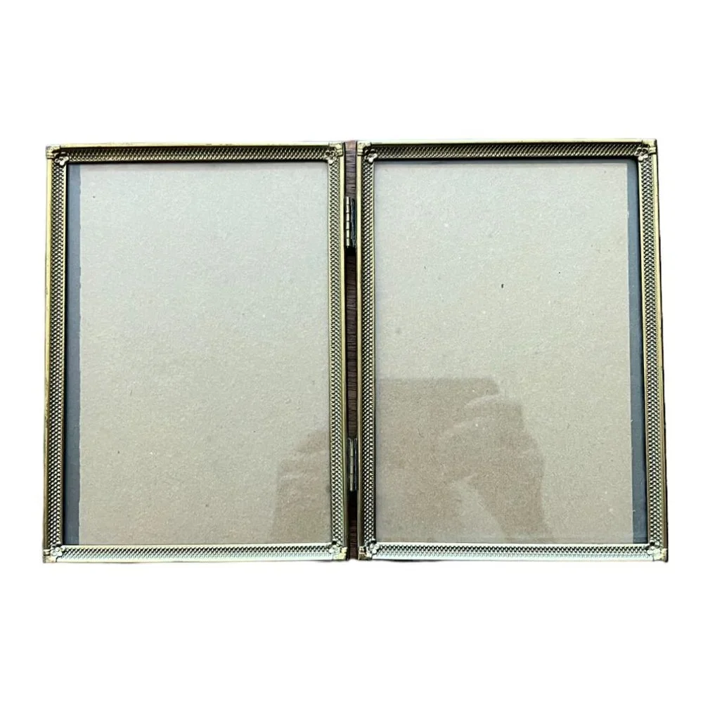 Lot of 6 Frames, Various Sizes, Table and/or Wall Frames